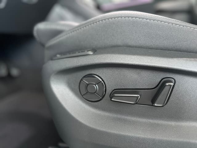 Škoda New Kodiaq Exclusive Selection 7-miestne 19/23