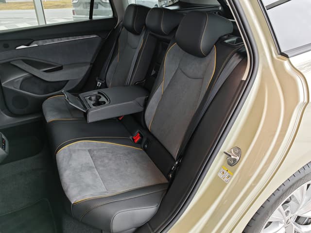 Škoda New Superb Combi Selection 8/18