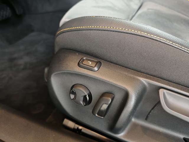 Škoda New Superb Combi Selection 15/18