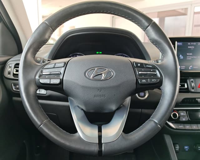 Hyundai i30 CW 1.5 T-GDi mHEV Family DCT 10/24