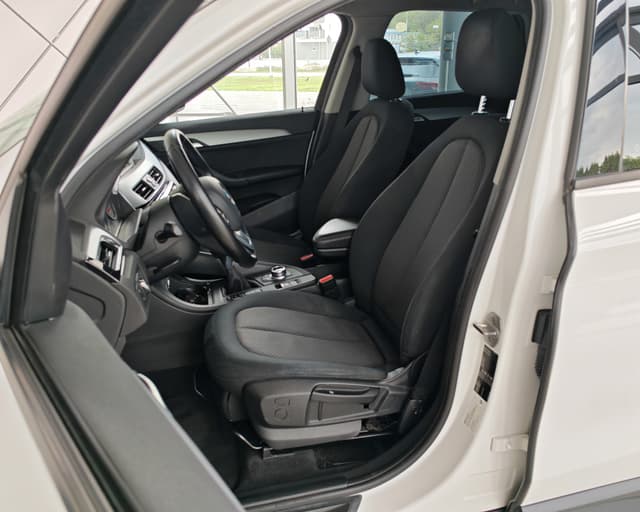 BMW X1 sDrive 18d Advantage A/T 9/28
