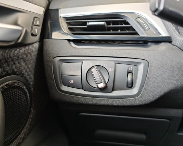 BMW X1 sDrive 18d Advantage A/T 24/28