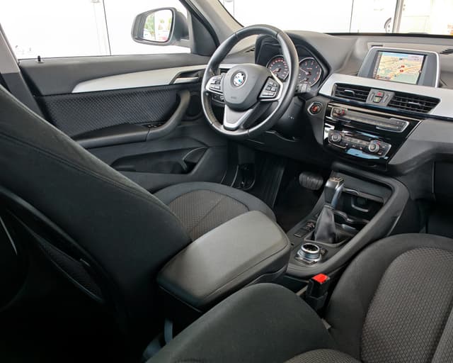 BMW X1 sDrive 18d Advantage A/T 10/28