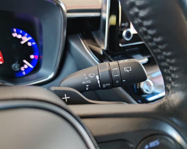 Toyota Corolla Combi 2.0 Hybrid e-CVT Executive TS 20/23
