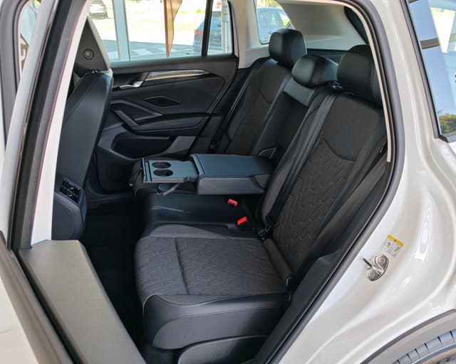 Volkswagen Tiguan 1.5 eTSI mHEV ACT Life DSG 9/32