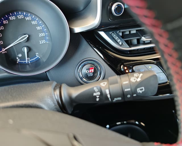 Toyota C-HR 2.0 Hybrid Dynamic Force GR Sport E-CVT 13/32