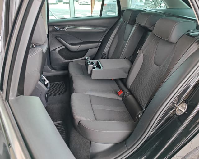 Škoda Octavia Combi 2.0 TDI SCR Style DSG 7/28