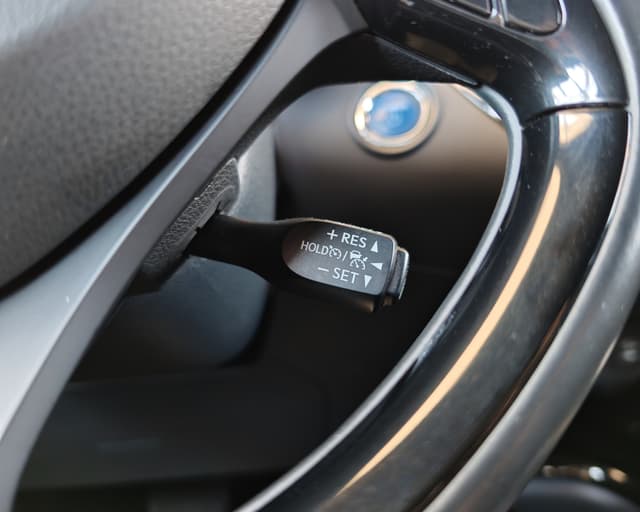 Toyota C-HR 1.8 Hybrid Comfort E-CVT 14/31