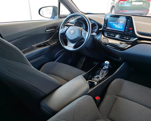 Toyota C-HR 1.8 Hybrid Comfort E-CVT 10/31