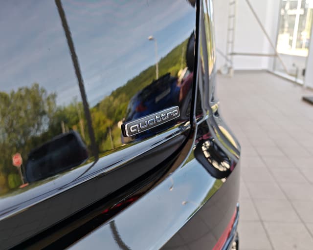 Audi Q8 50 3.0 TDI mHEV quattro tiptronic 39/43