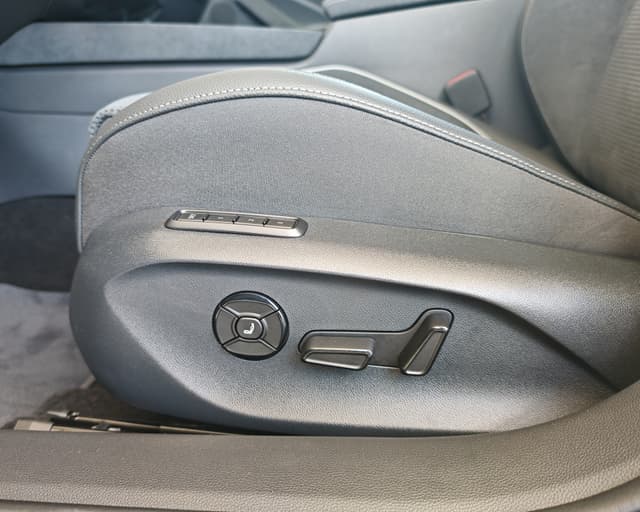 Škoda Superb Sportline 2.0 TDI 110KW 2025 34/38