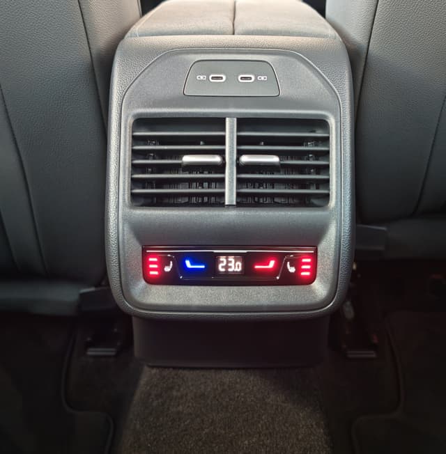 Škoda Superb Sportline 2.0 TDI 110KW 2025 31/38