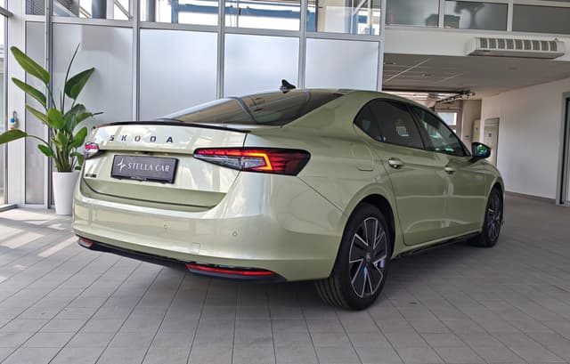 Škoda Superb Sportline 2.0 TDI 110KW 2025 4/38