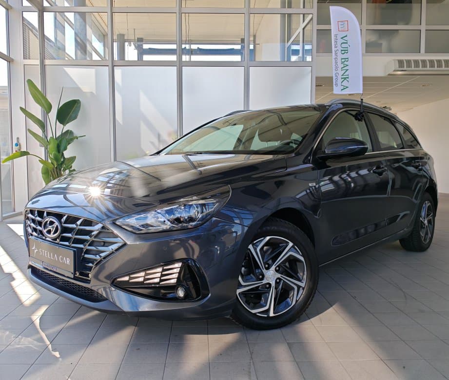 Hyundai i30 CW 1.5 T-GDi mHEV Family DCT